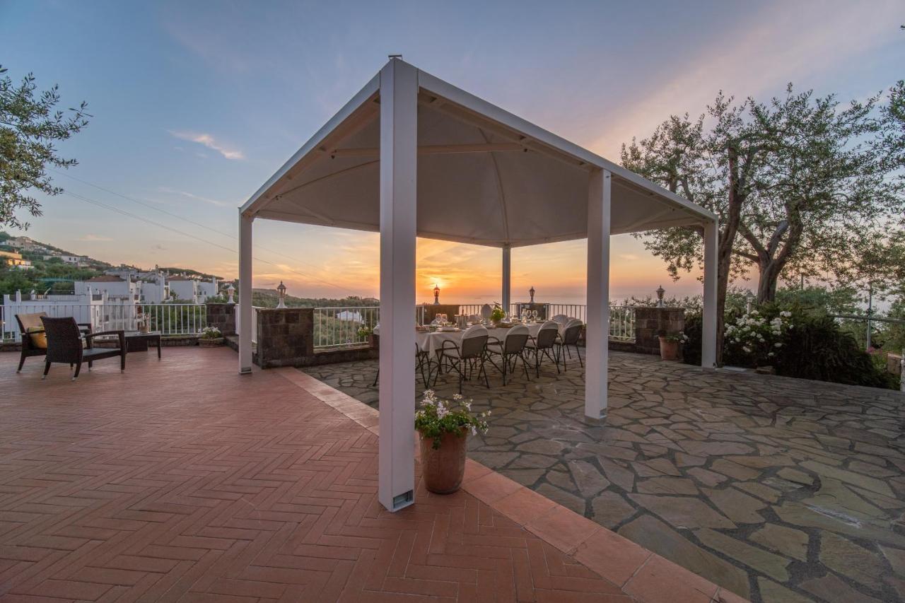 Carolina With Sea View Jacuzzi And Pool Villa Sorrento